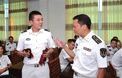 湛江日报数字报-南海舰队司令部举办文化骨干