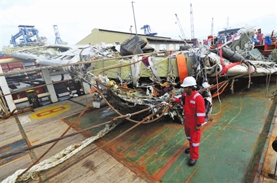 泗水大事故 p62_b.jpg