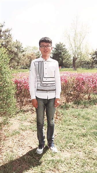 内蒙古大学数字报-敦品励学 成才圆梦-我校第五