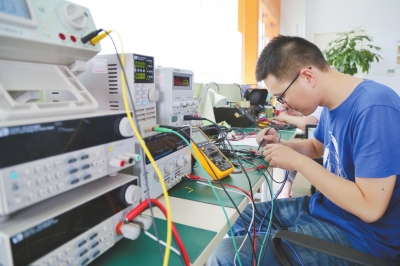 浦东时报数字报刊平台-南芯半导体:促成万能充