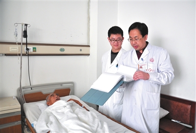 文登大众数字报-姜红江:妙手仁心铸医魂